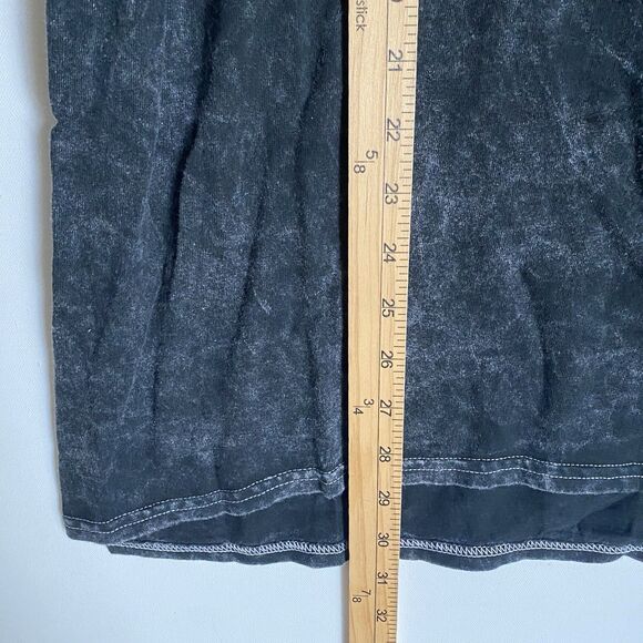 Motionless In White T shirt Men XL Gray Crewneck Short Sleeve Graphic - Picture 5 of 5